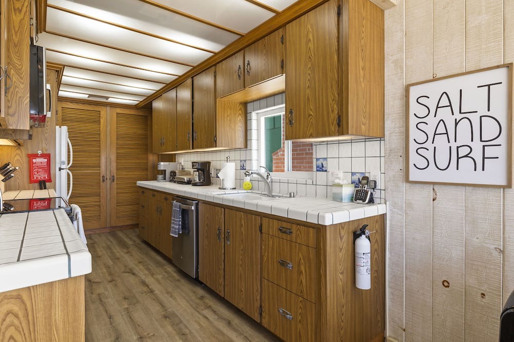 Photo of Kitchen in Faria Beach