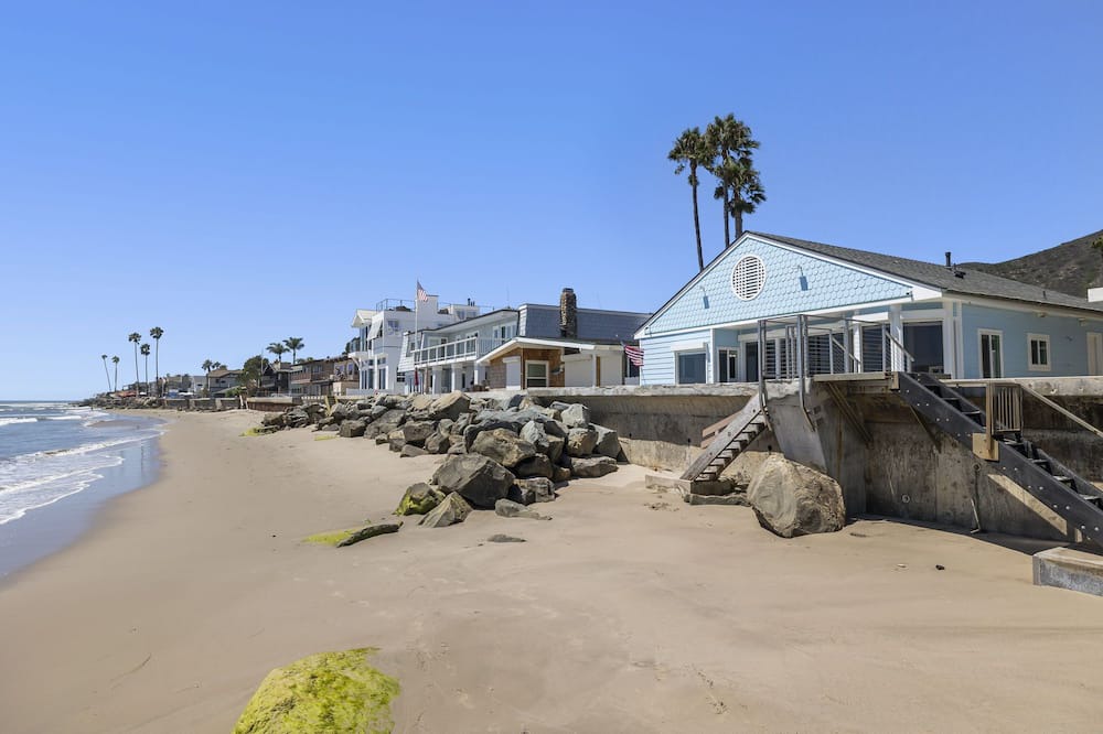 Photo of Outdoor in Faria Beach