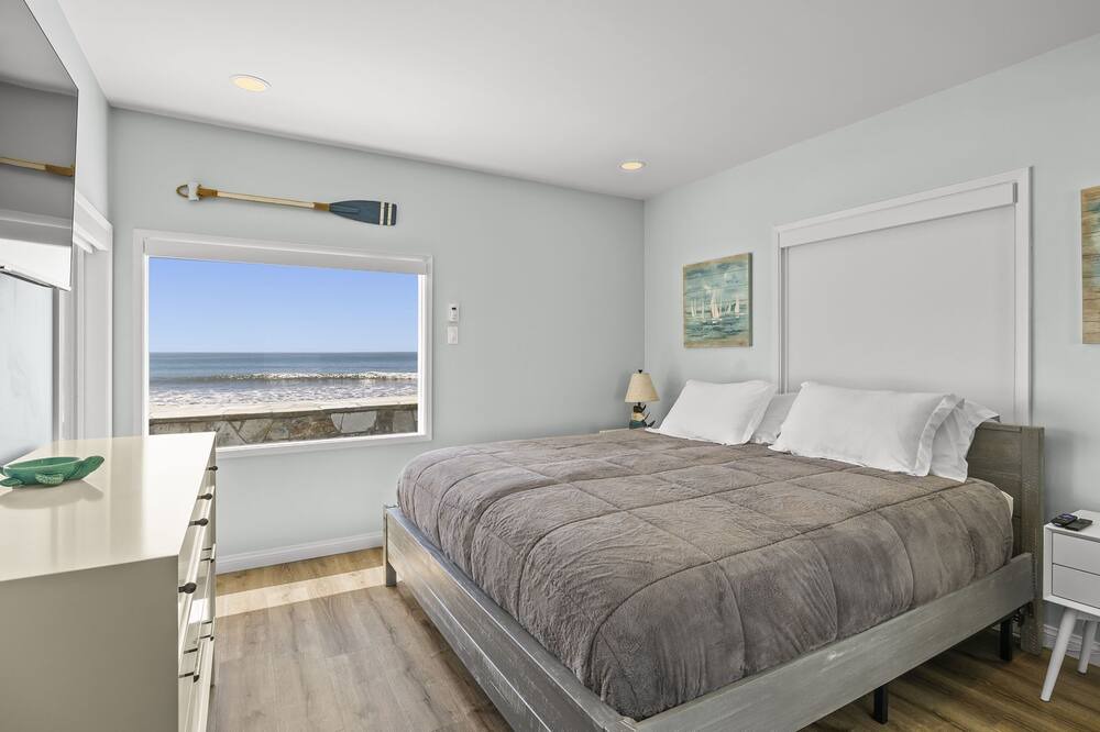 Photo of Bedroom in Faria Beach