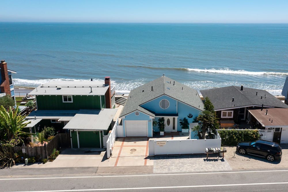 Photo of Outdoor in Faria Beach