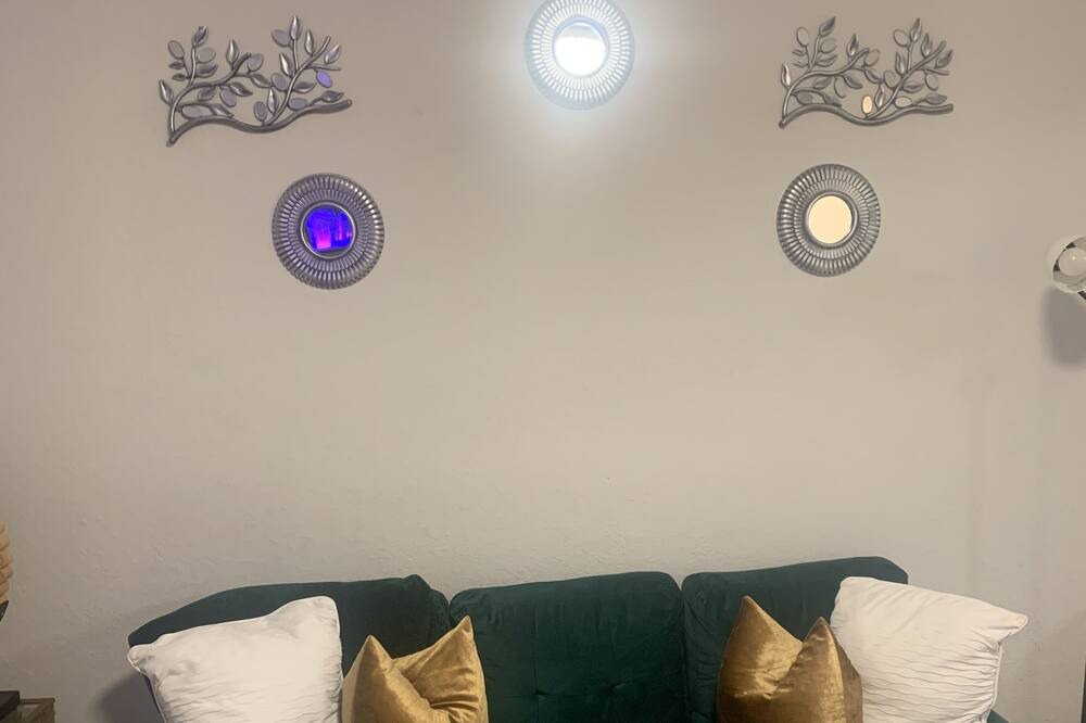 Photo of Livingroom in Villa Heights
