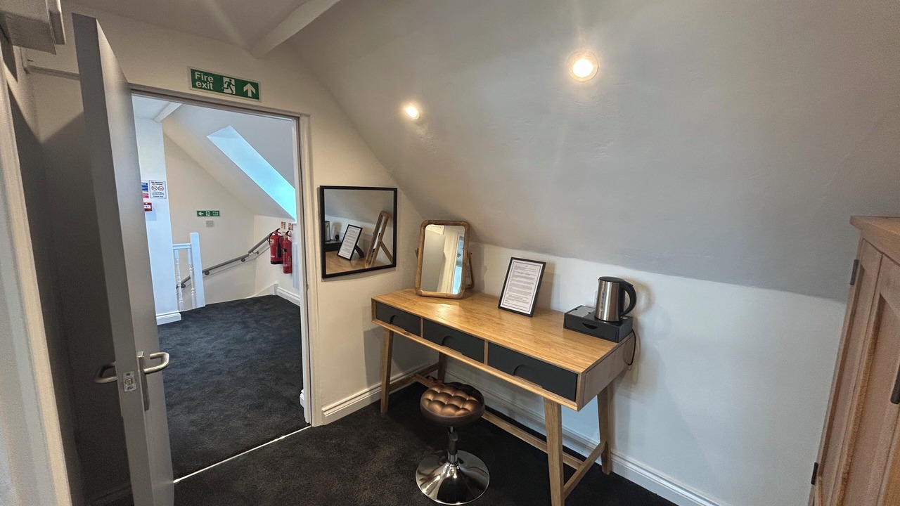 Photo of Bedroom in Saintbury