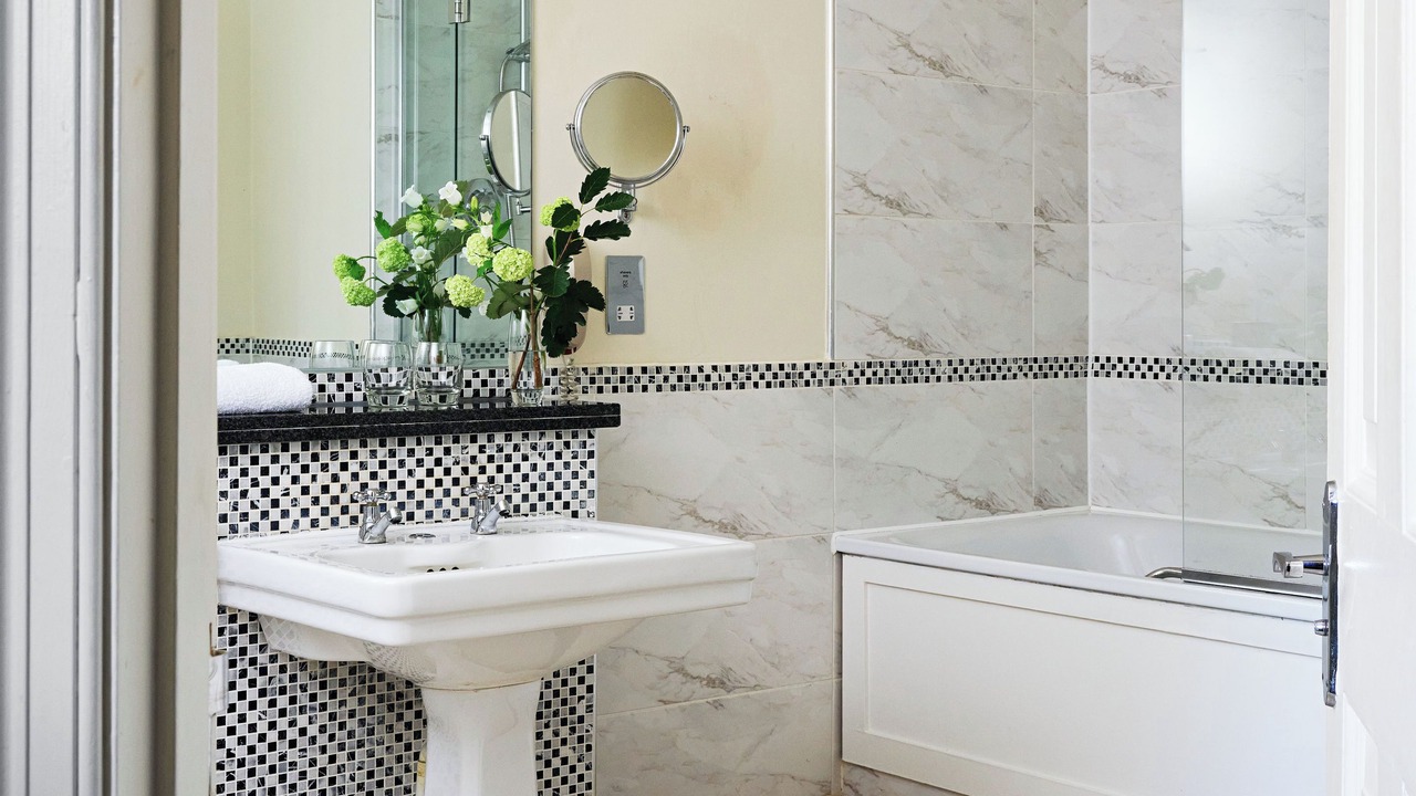 Photo of Bathroom in Newbold on Stour