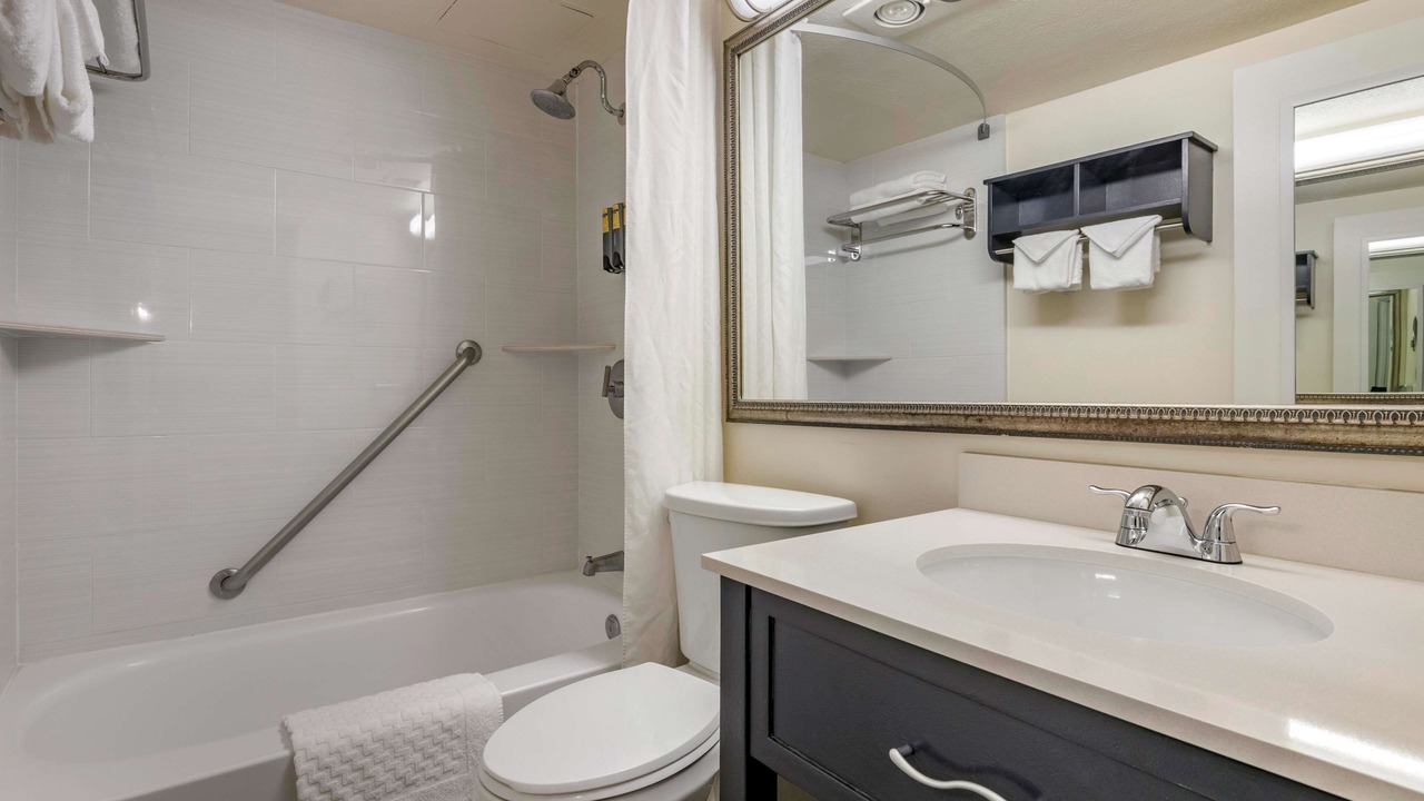Photo of Bedroom in Thousand Oaks
