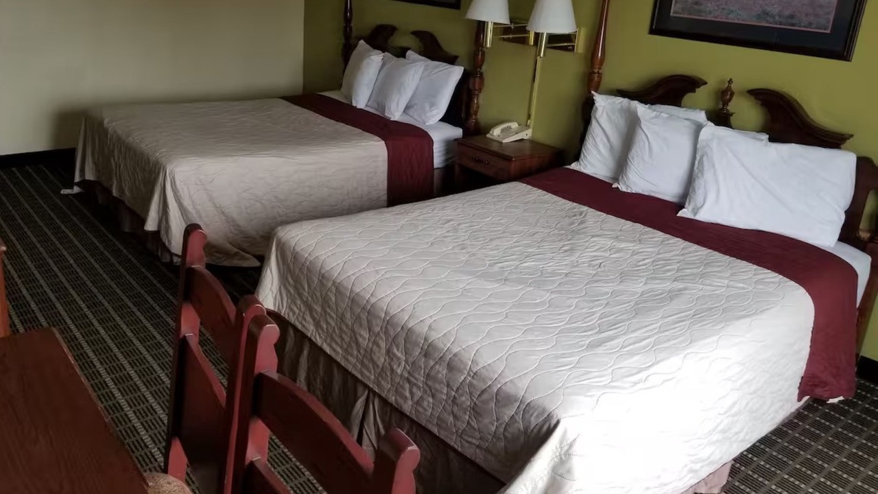 Photo of Bedroom in Lansing