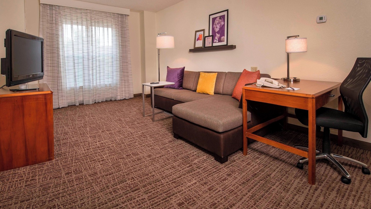 Photo of Bedroom in Eisenhower East