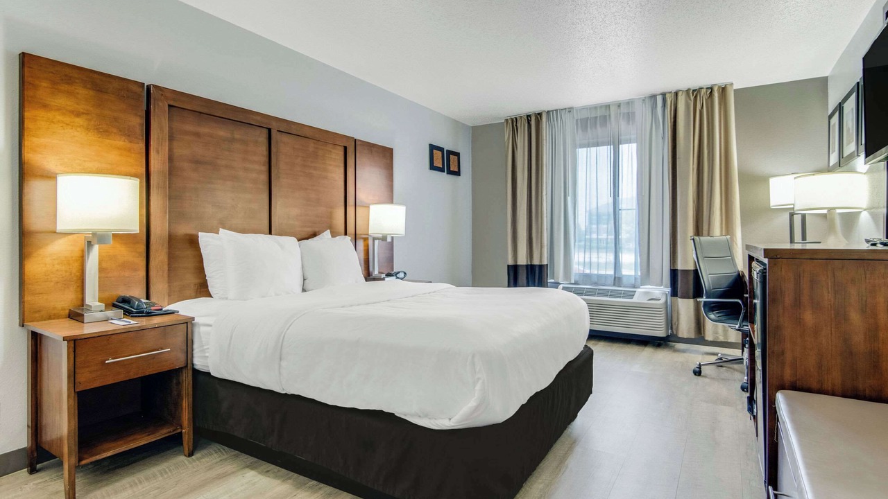 Photo of Bedroom in Lansing