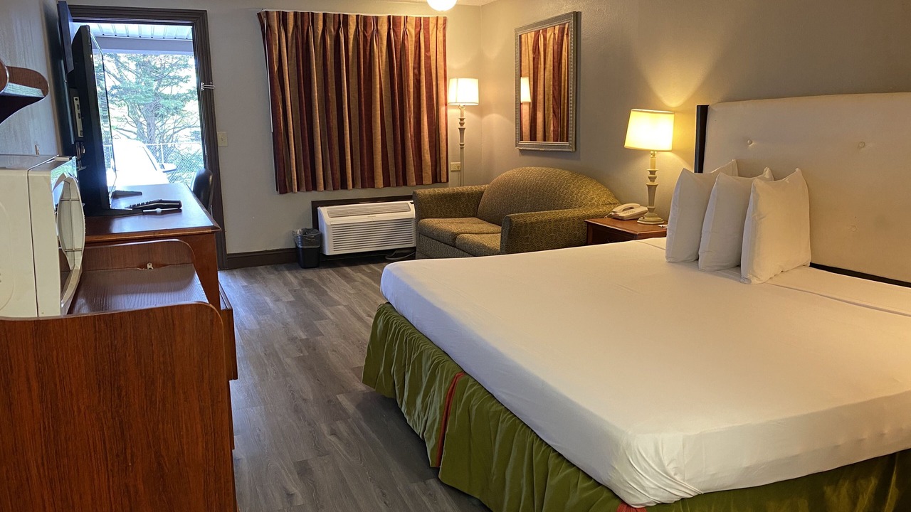 Photo of Bedroom in Russett