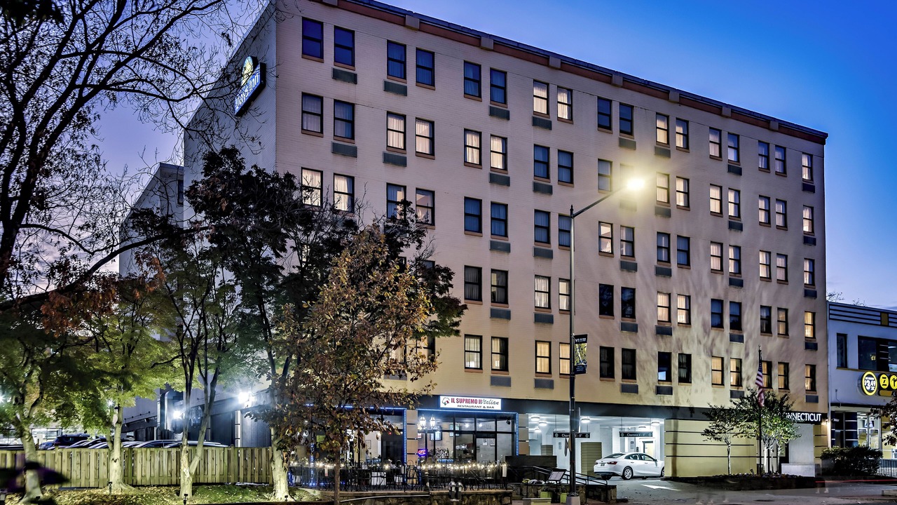 Photo of Outdoor in Forest Hills