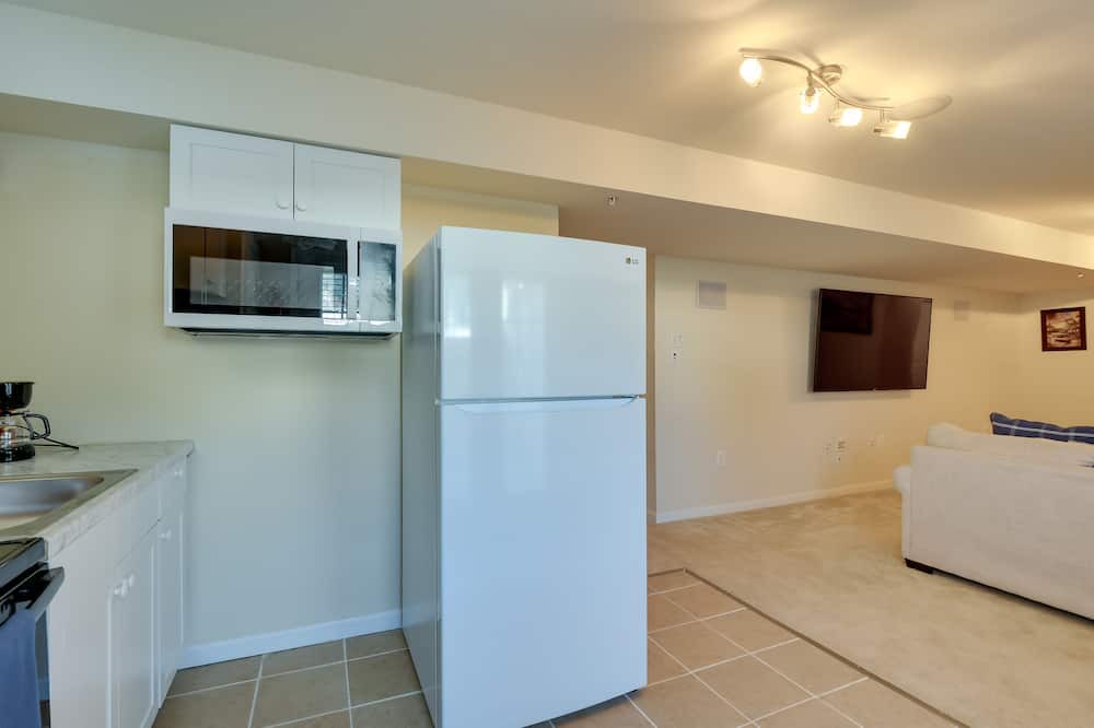Photo of Kitchen in Rosaryville
