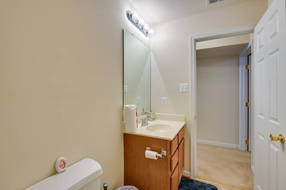 Photo of Bathroom in Rosaryville