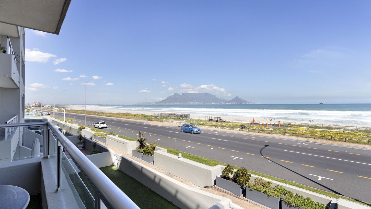 Photo of Others in Bloubergstrand