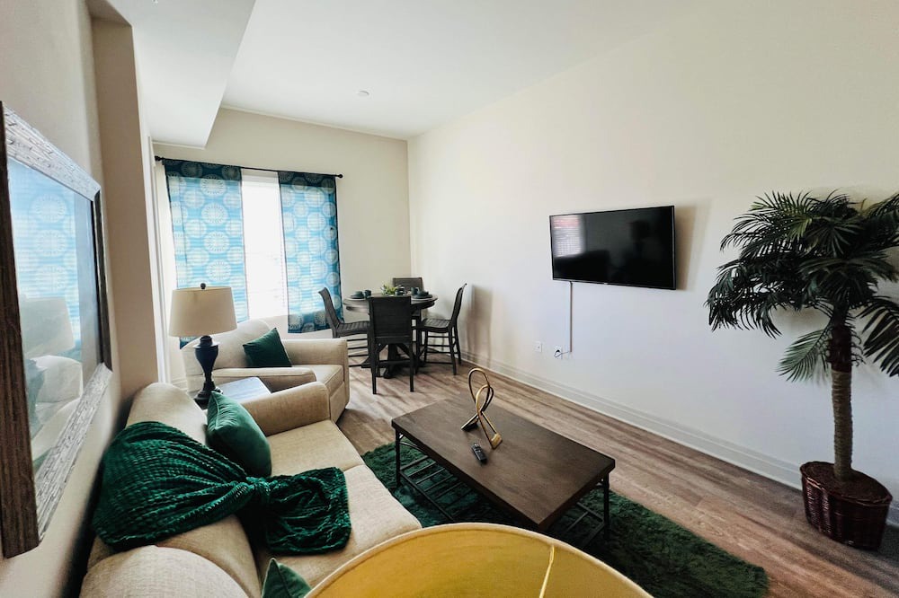 Photo of Livingroom in Westside