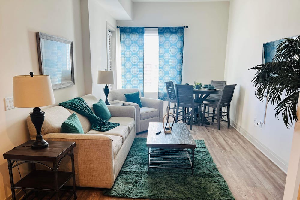 Photo of Livingroom in Westside