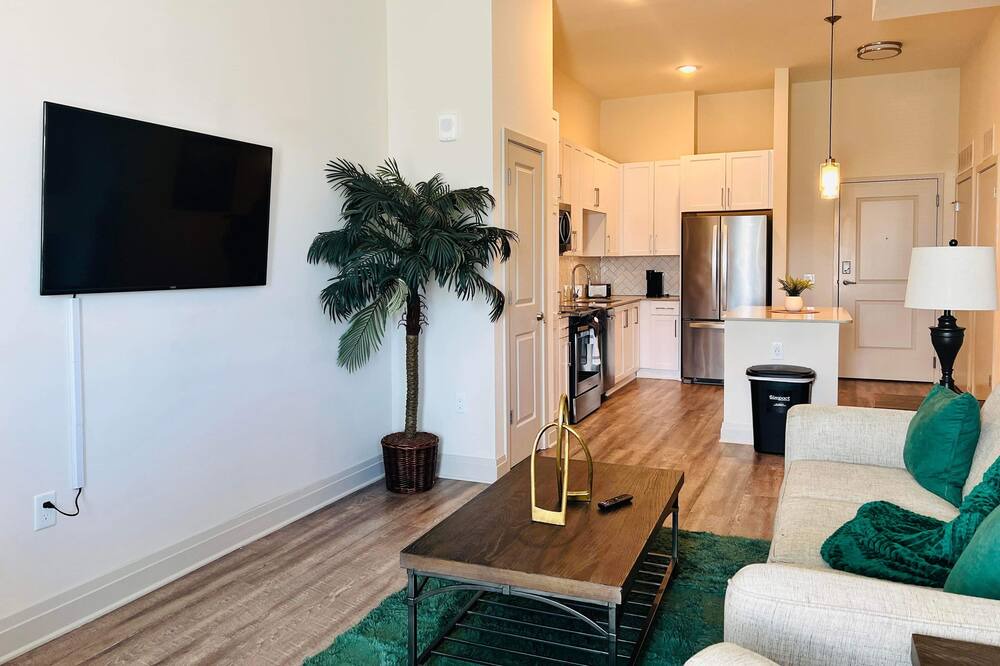 Photo of Livingroom in Westside