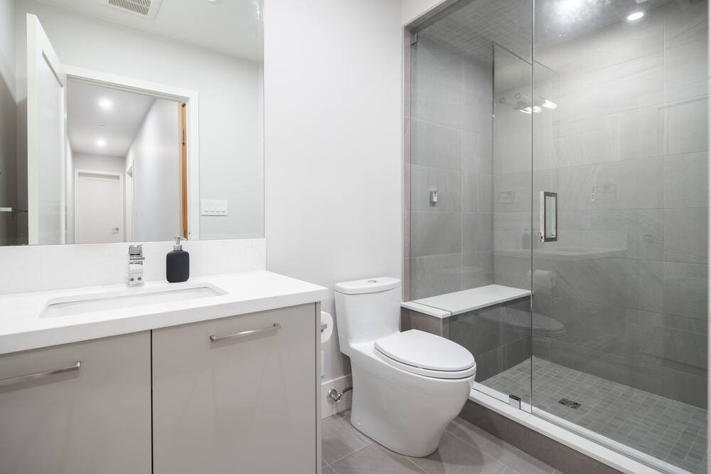 Photo of Bathroom in West Vancouver
