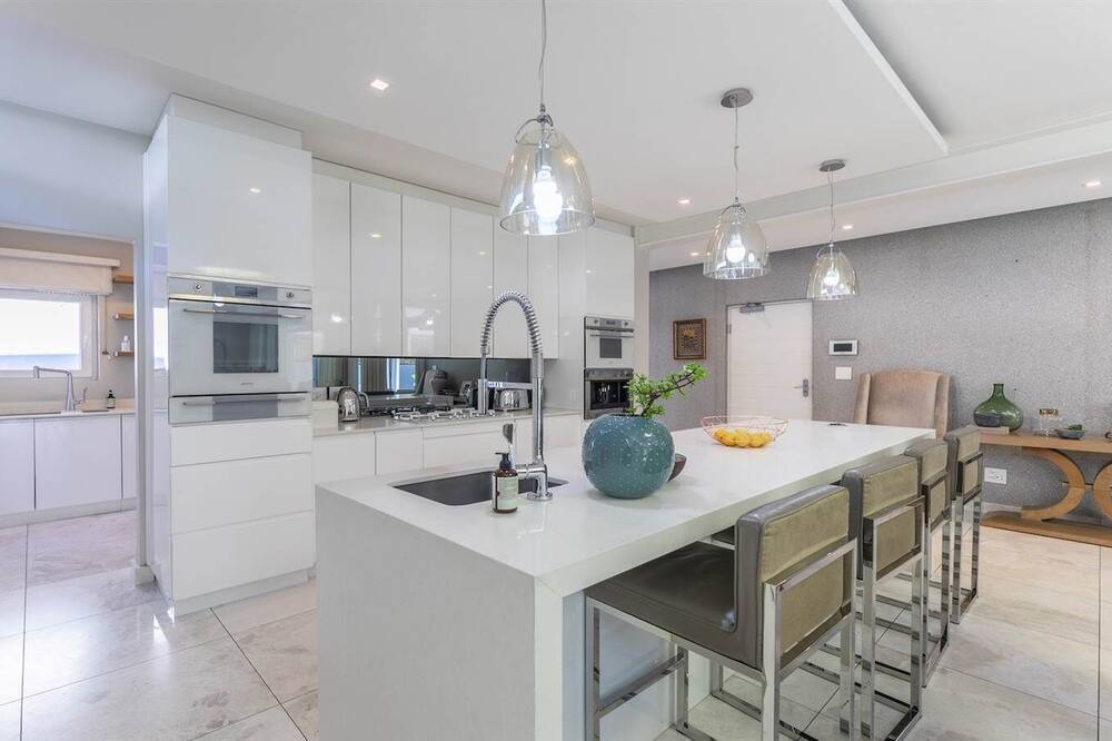 Photo of Kitchen in Newlands