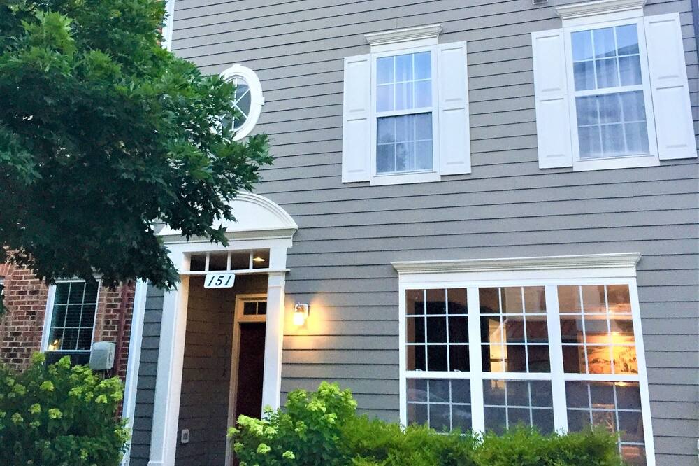 Photo of Outdoor in Gaithersburg