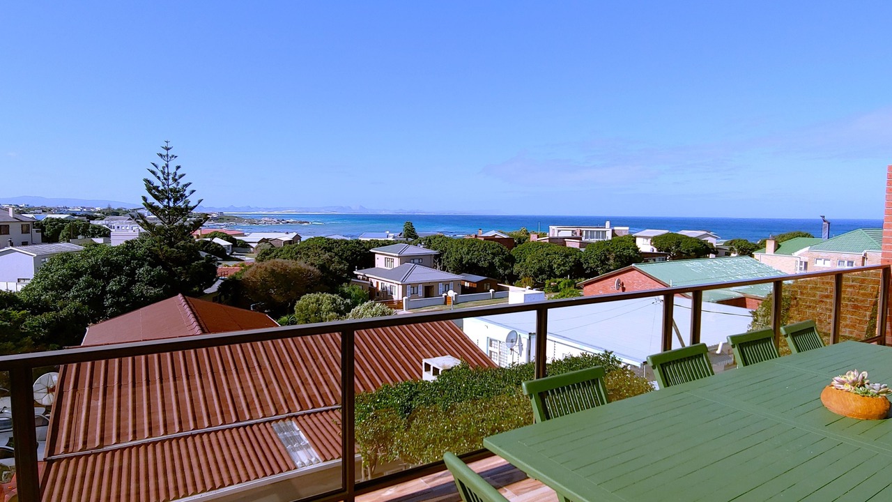 Photo of Patio Balcony in Van Dyks Bay