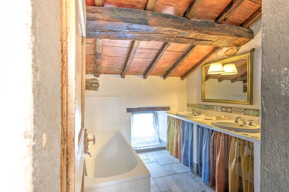 Photo of Bathroom in San Godenzo
