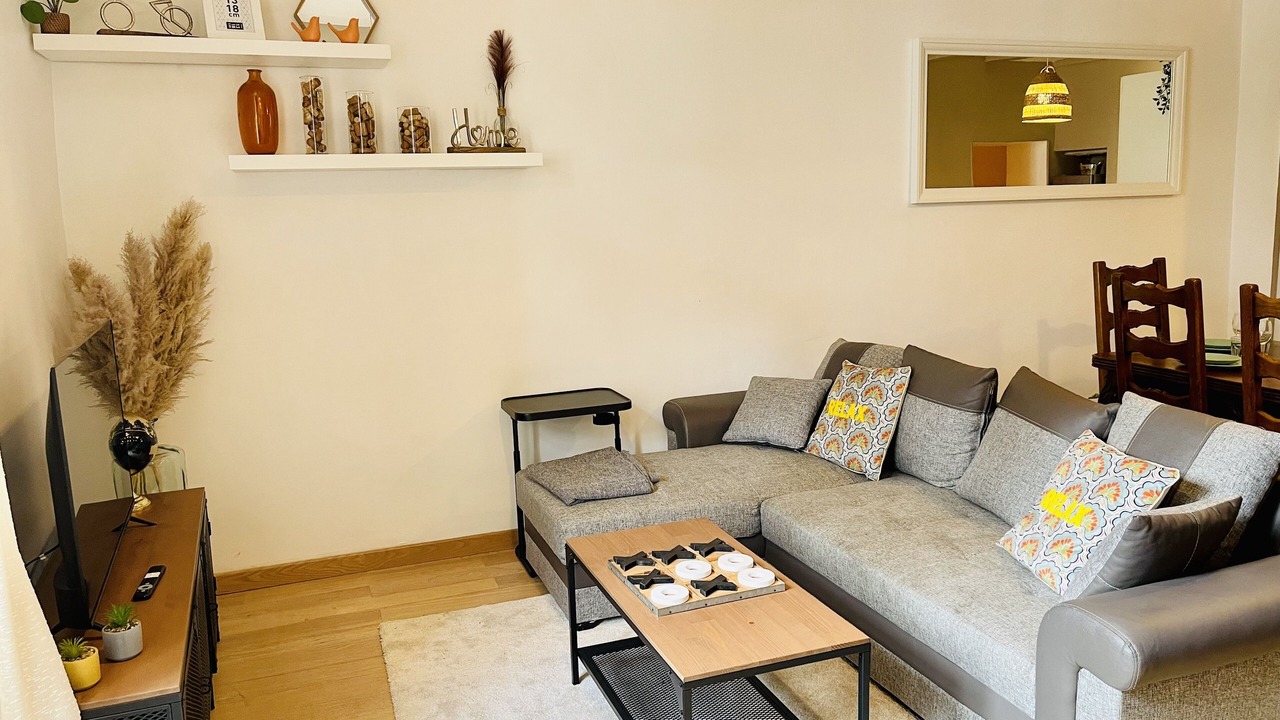 Photo of Livingroom in Albertville