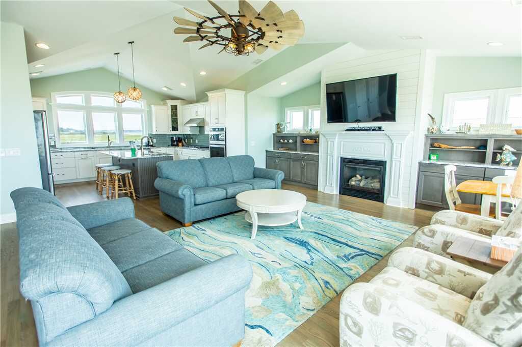 Photo of Livingroom in Holden Beach