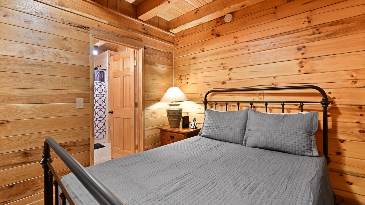 Photo of Bedroom in Logan