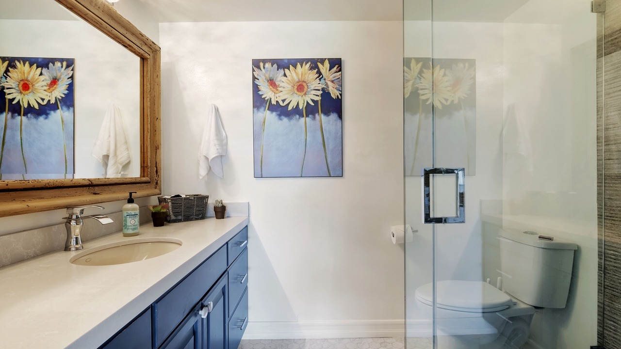 Photo of Bathroom in Thousand Oaks
