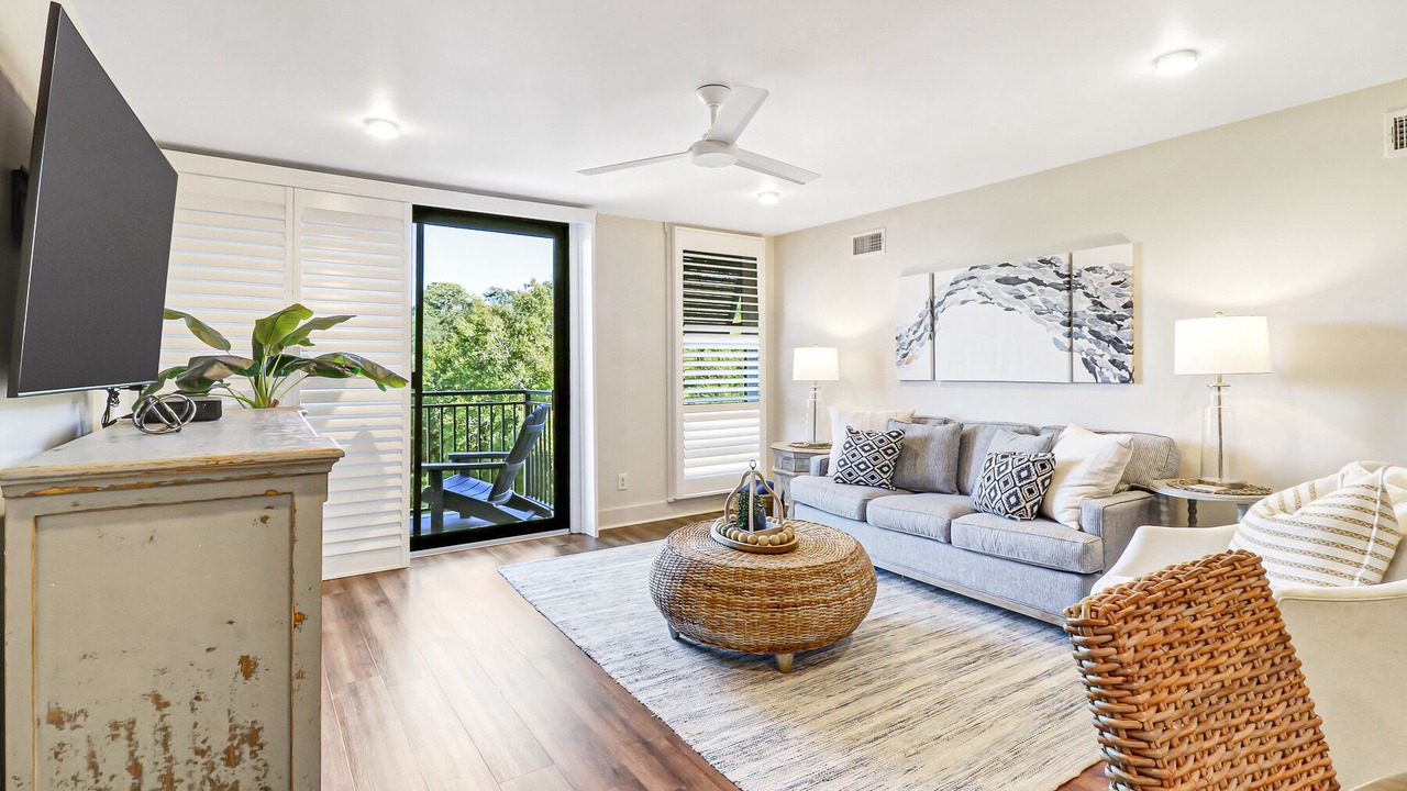 Photo of Livingroom in Harbour Town