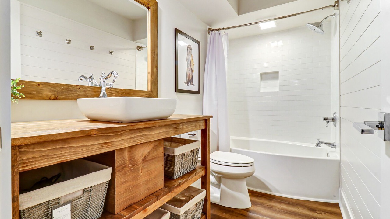 Photo of Bathroom in Harbour Town