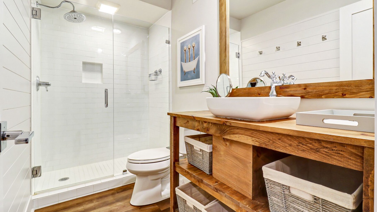 Photo of Bathroom in Harbour Town