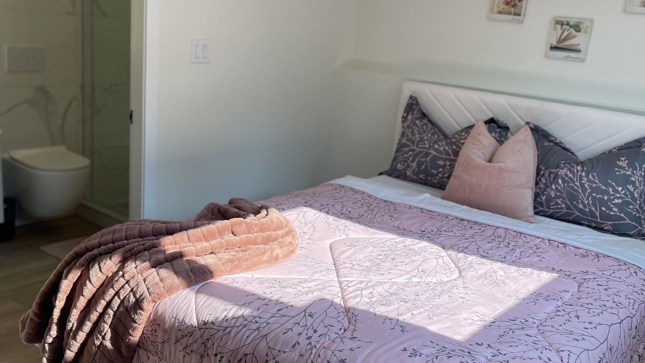 Photo of Bedroom in Upper Lonsdale