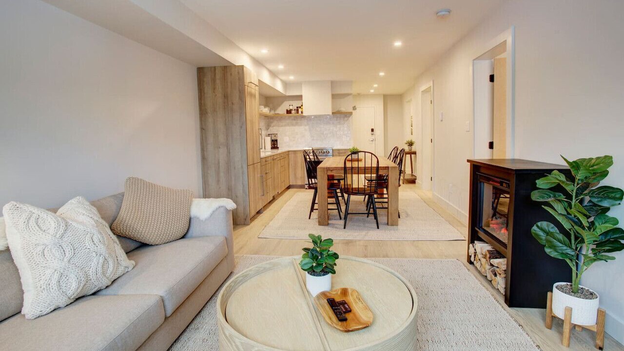 Photo of Livingroom in Whistler Creekside