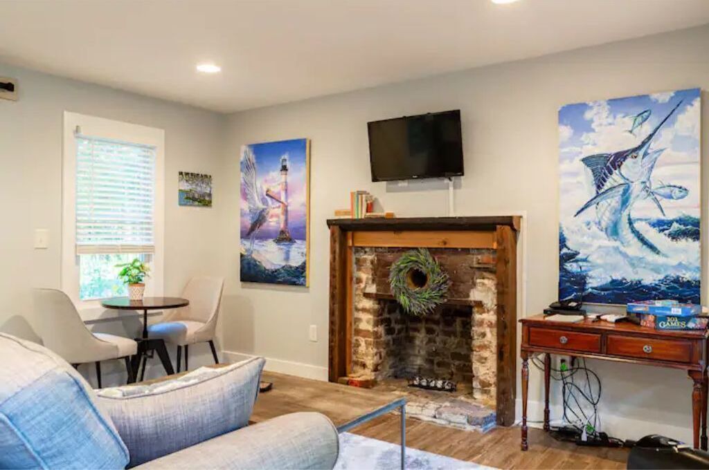 Photo of Livingroom in Charleston