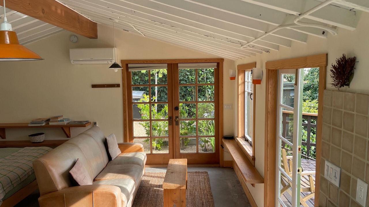 Photo of Livingroom in Lower Riviera