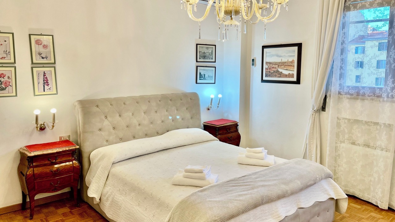 Photo of Bedroom in Lungarno del Tempio