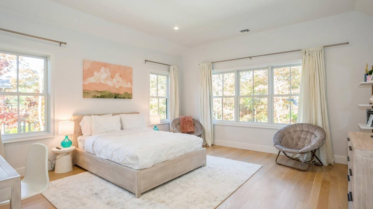 Photo of Bedroom in East Hampton North