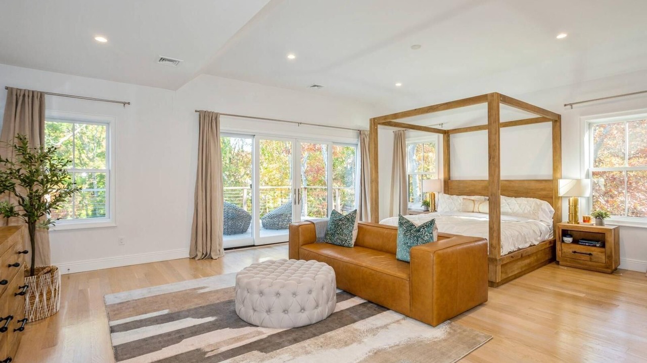 Photo of Bedroom in East Hampton North