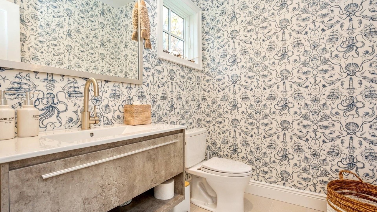 Photo of Bathroom in East Hampton North