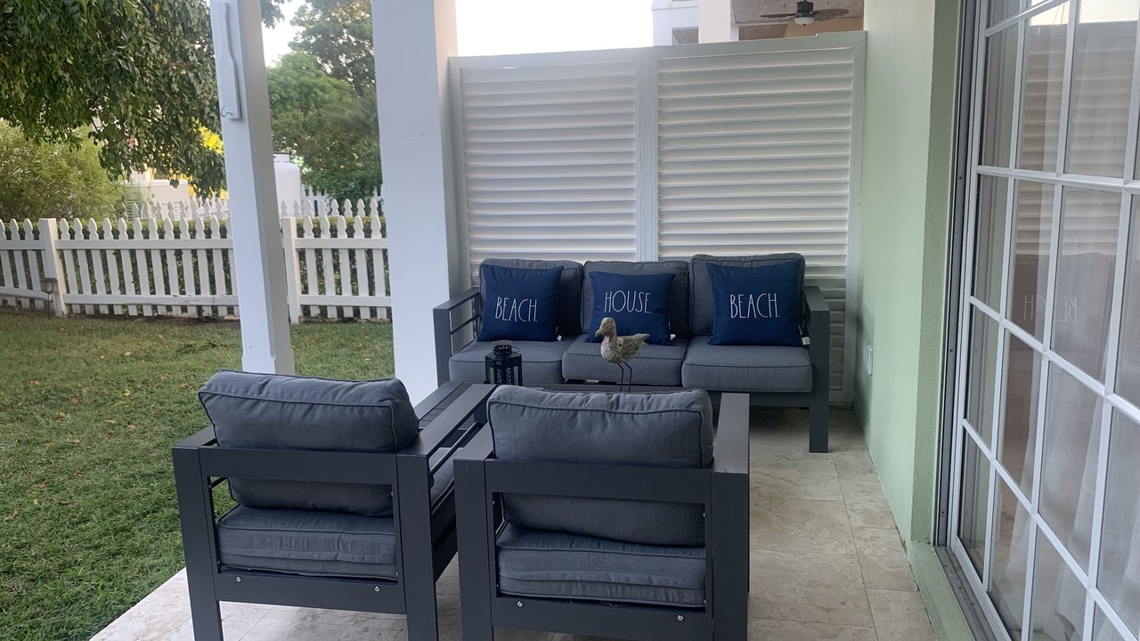 Photo of Patio Balcony in Palm Cay