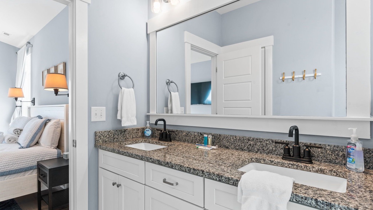 Photo of Bathroom in Oak Island