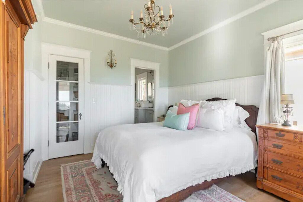 Photo of Bedroom in Lower Riviera