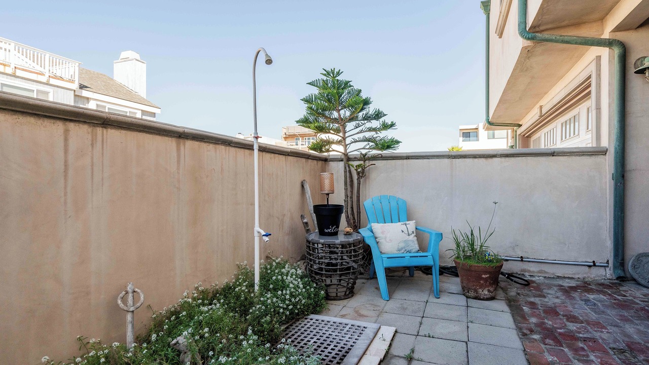 Photo of Patio Balcony in Silver Strand