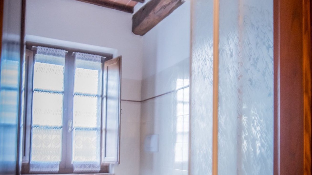 Photo of Bathroom in Torre A Castello