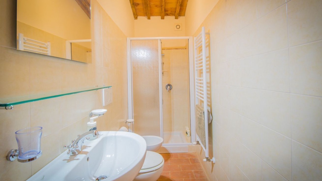 Photo of Bathroom in Torre A Castello