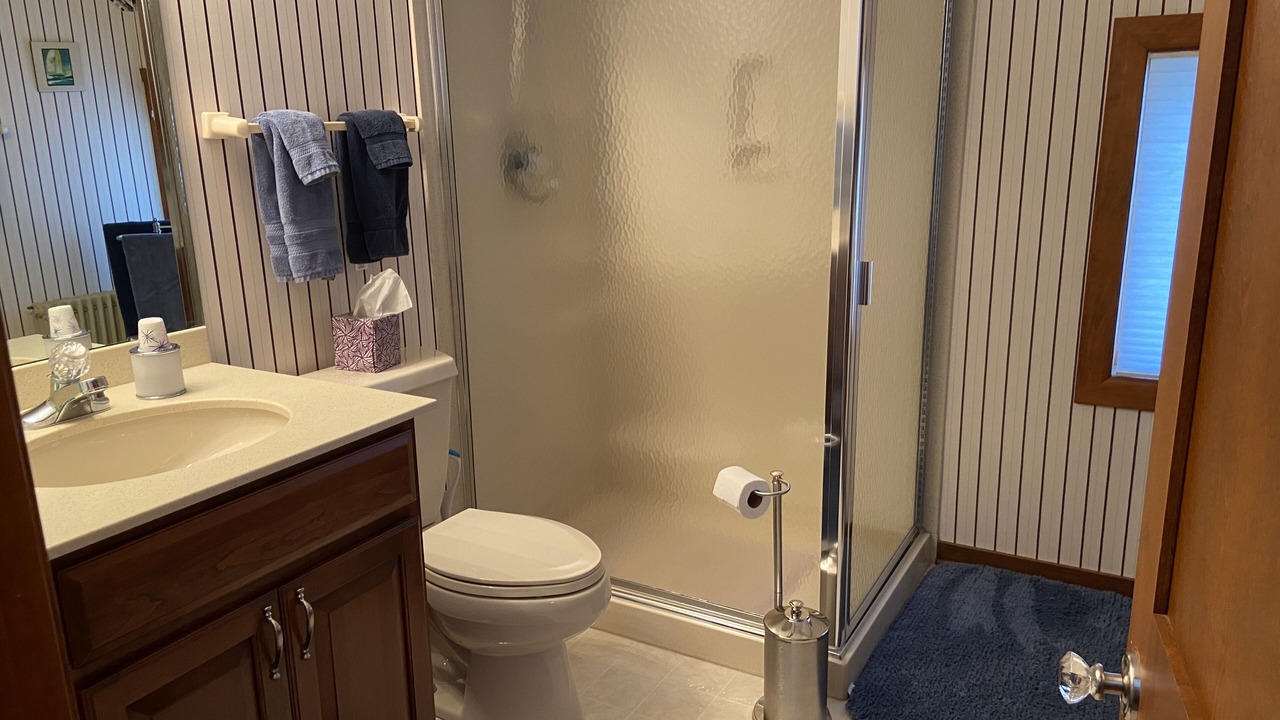 Photo of Bathroom in Baileys Harbor