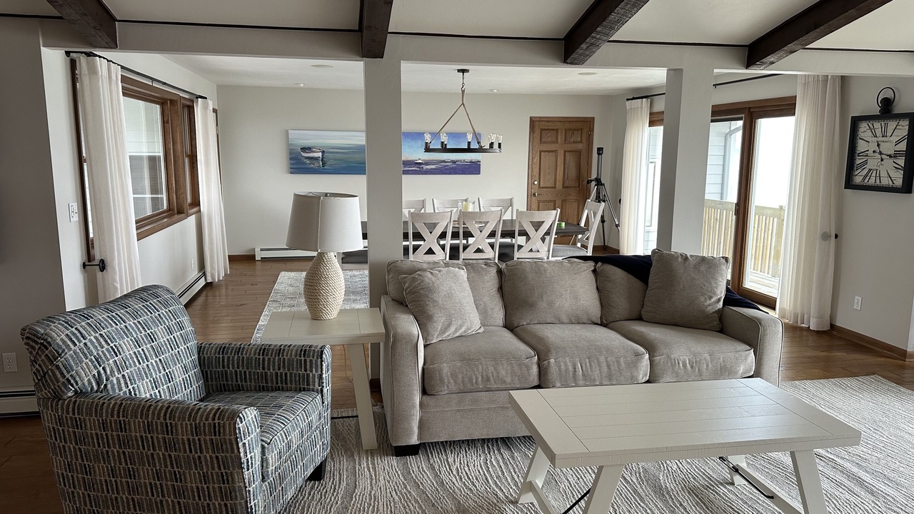 Photo of Livingroom in Baileys Harbor
