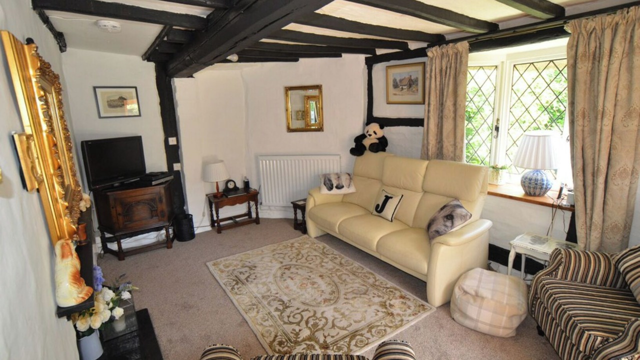 Photo of Livingroom in Shottery