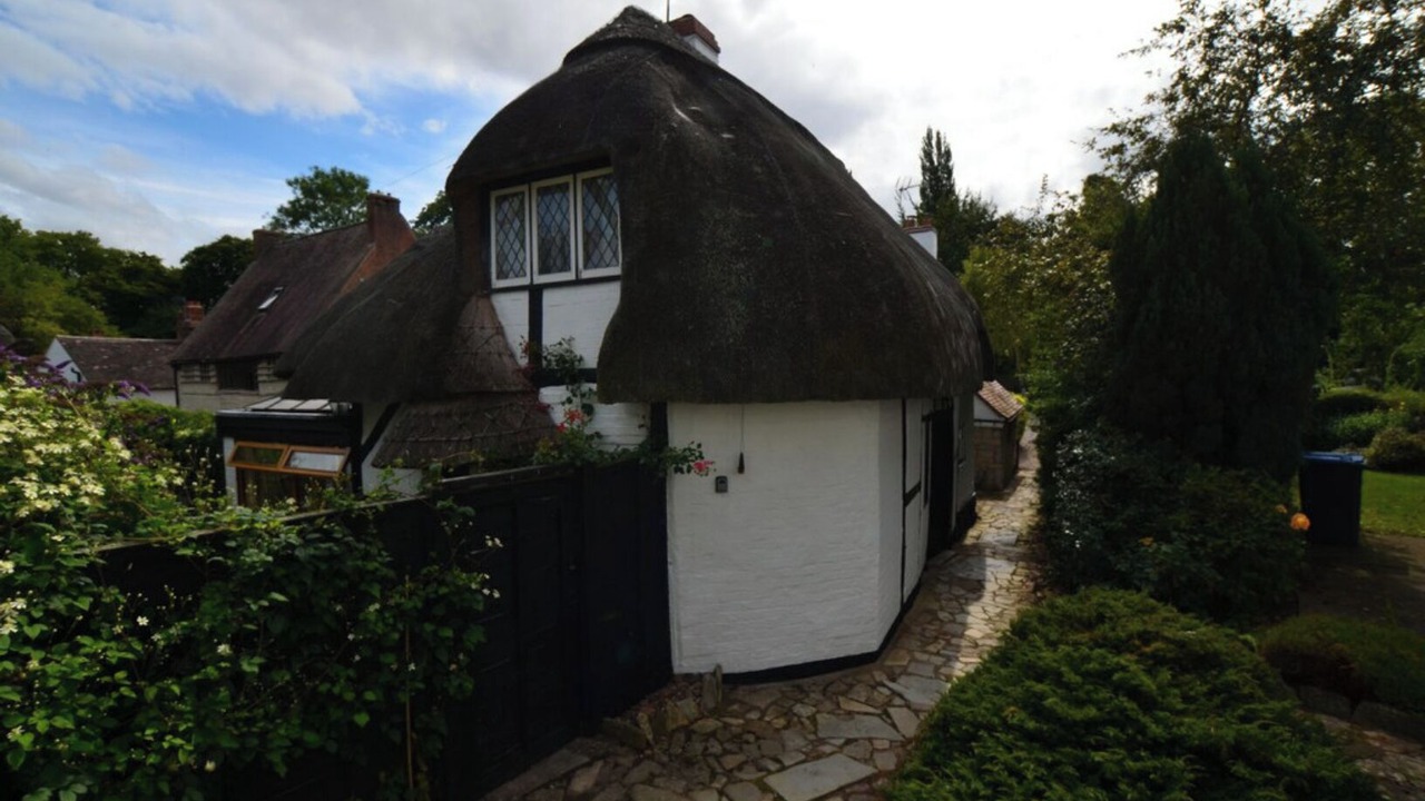 Photo of Outdoor in Shottery