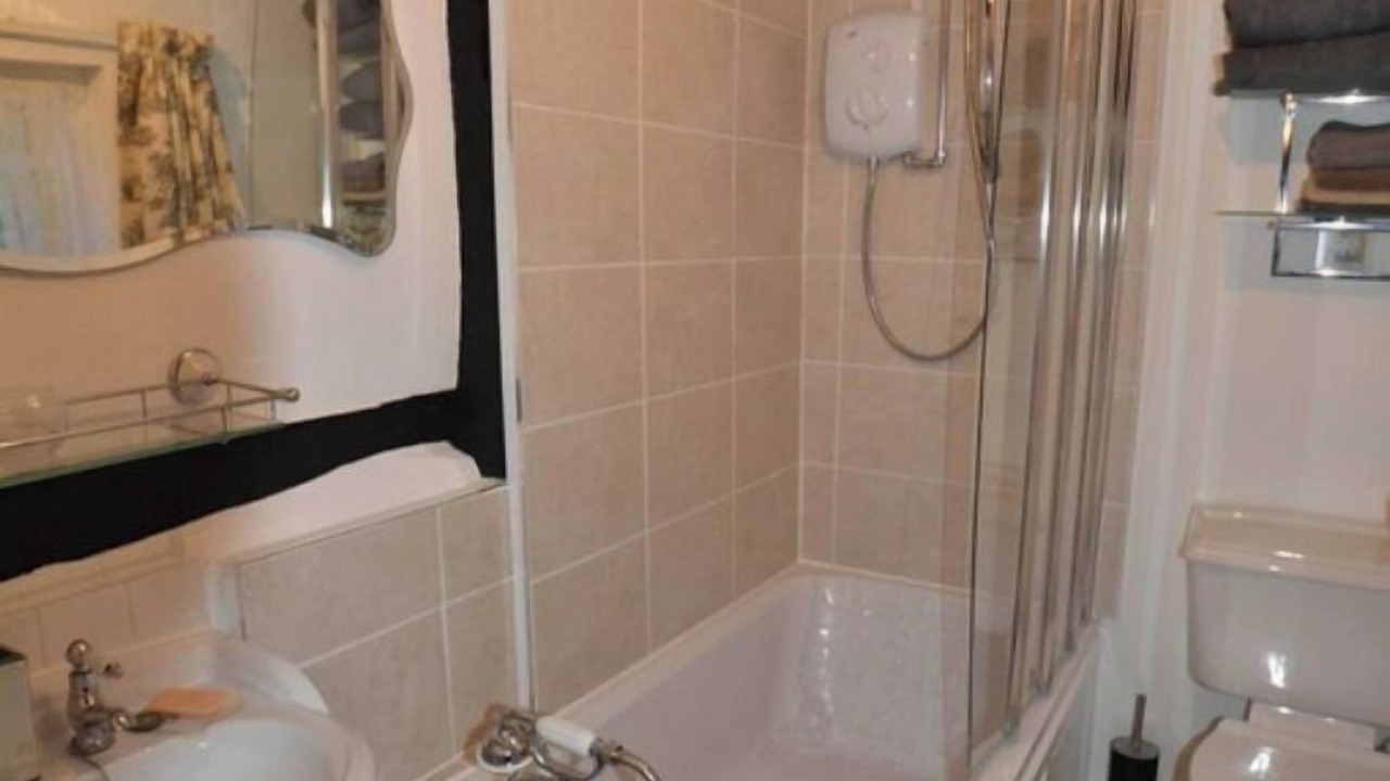 Photo of Bathroom in Shottery